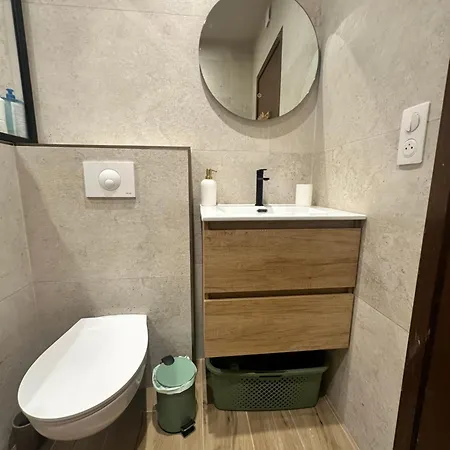 La Petite Maison De Titi Apartment